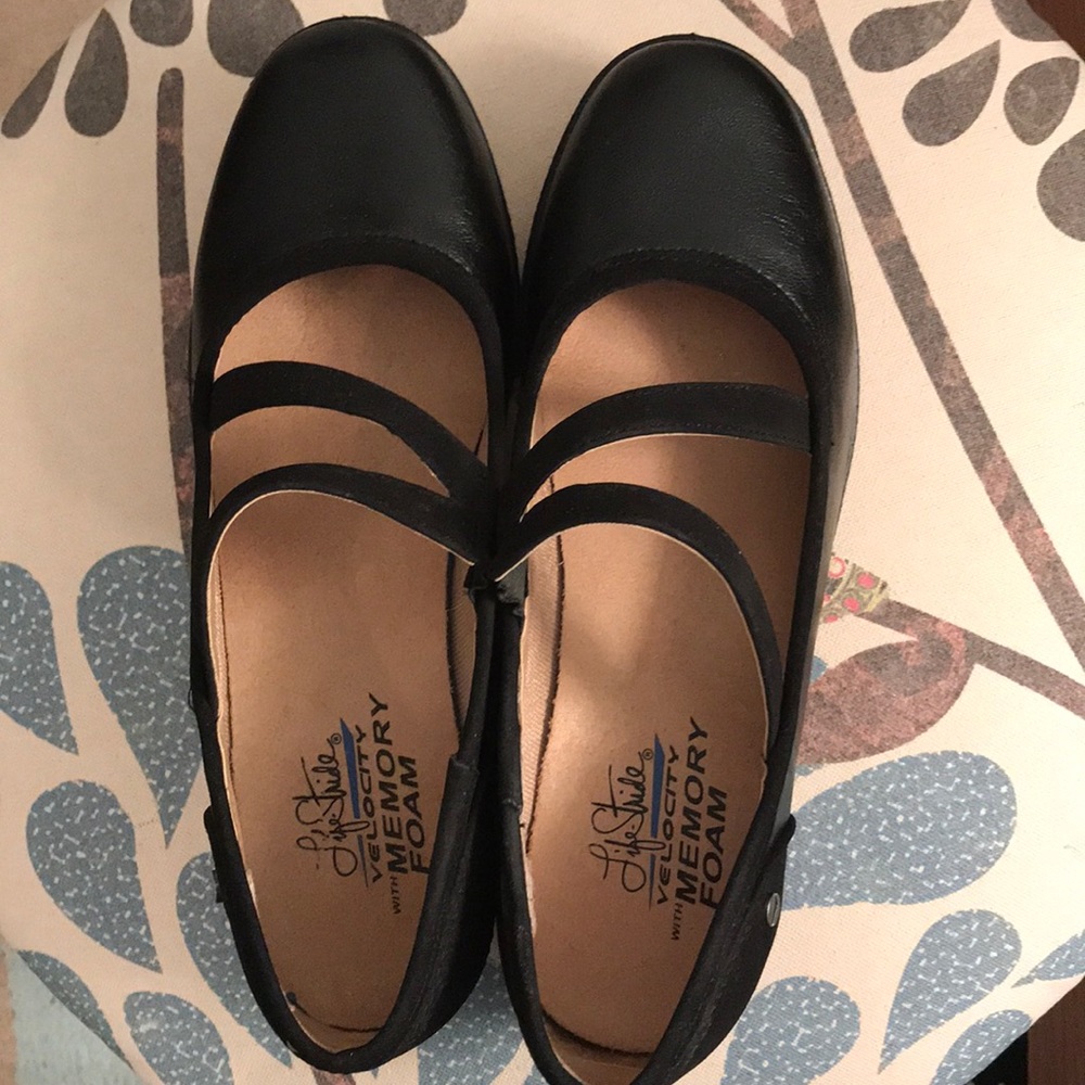 Memory foam shoes Mary Jane style